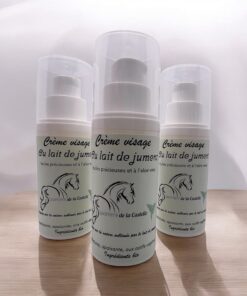 crème visage naturelle hydratante pour peaux sèches et sensibles, enrichie en lait de jument, aloe vera et huiles végétales précieuses anti-rides.